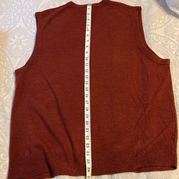 Geoffrey Beene Sweater Vest, XL - Picture 5 of 5
